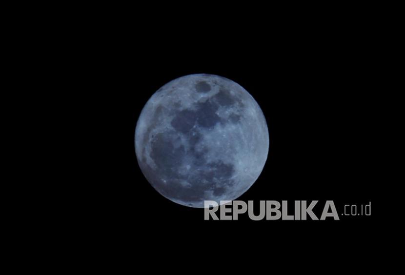 Blue Moon mengacu pada fakta bahwa ini adalah bulan purnama kedua setiap bulannya setelah Bulan Sturgeon yang muncul pada tanggal 1 Agustus./ilustrasi