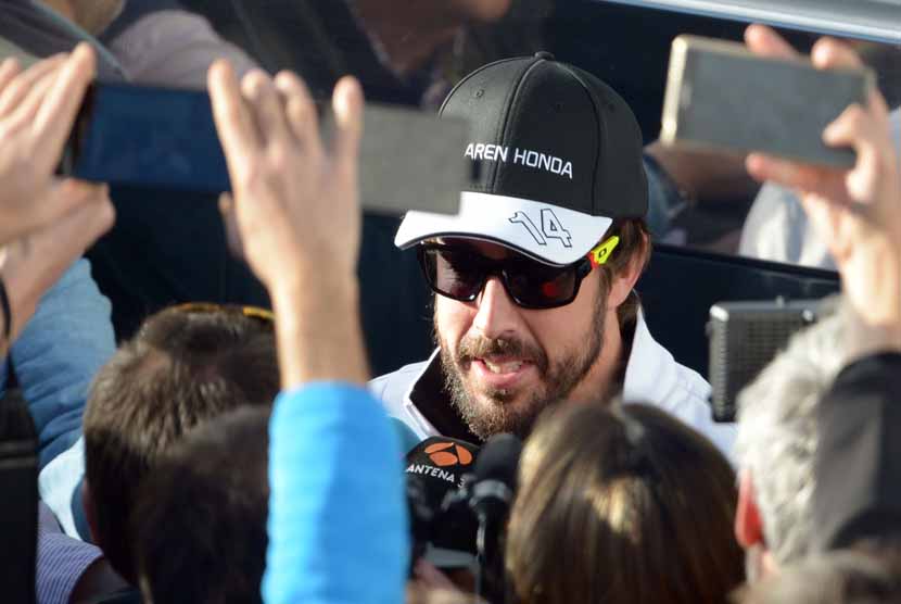 Fernando Alonso akan menjajal reli Dakar pada Ahad.