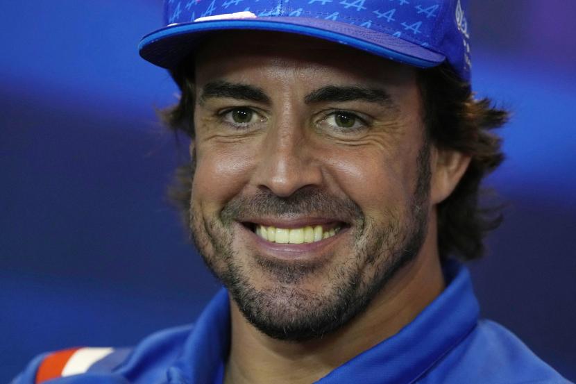 Fernando Alonso akan membela tim Aston Martin di F1 2023.