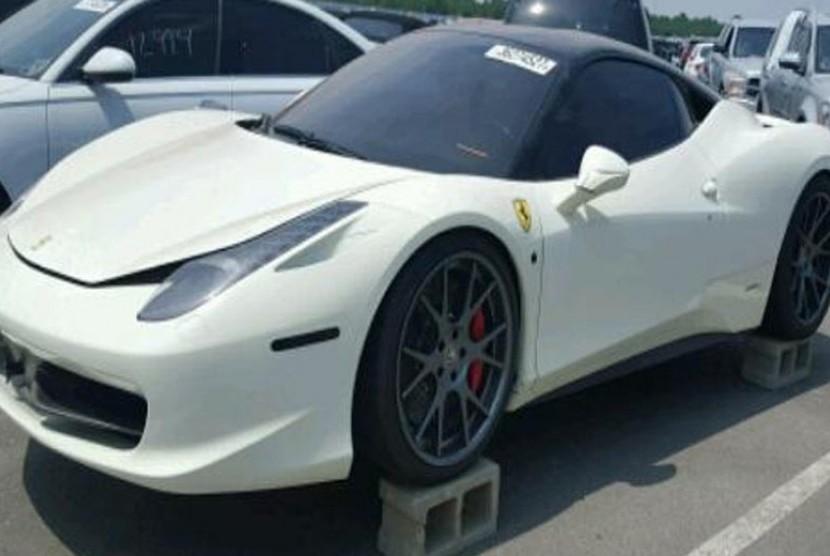 Ferrari 458.
