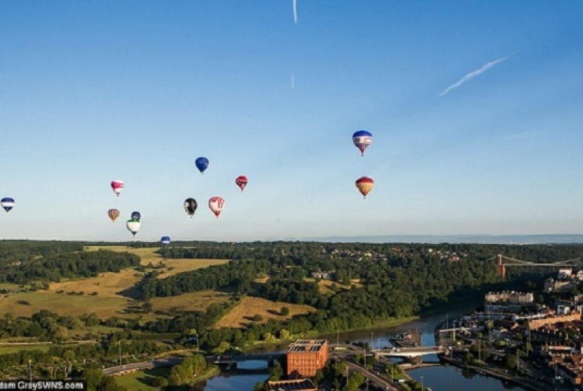 Festival Balon Udara di Bristol Inggris