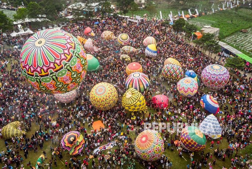 Festival Balon Udara digelar Airnav dan pemda untuk keselamatan penerbangan. 