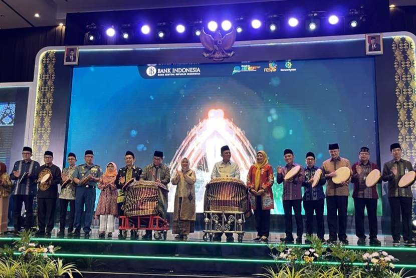 Festival Ekonomi Syariah (Fesyar) Regional Sumatera 2024 di Batam