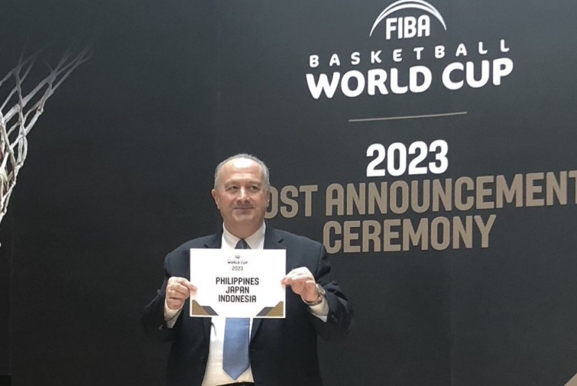 FIBA mengumumkan Indonesia bersama Filipina dan Jepang terpilih sebagai tuan rumah Piala Dunia FIBA 2023 di Jenewa, Swis, Sabtu (9/12).