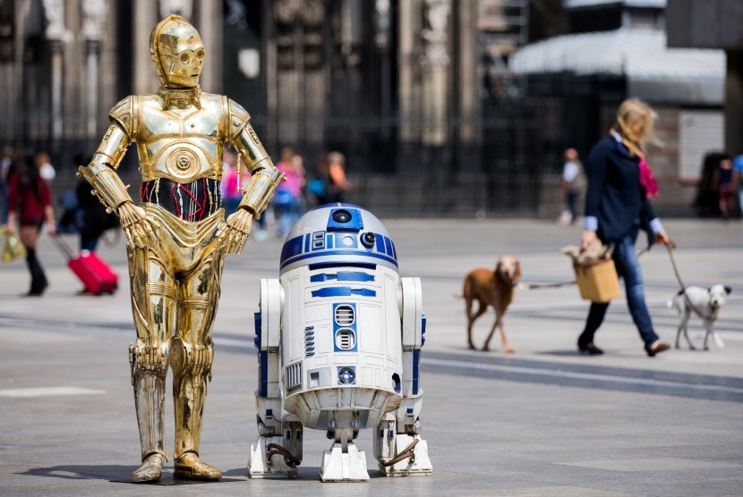 Figur robot C-3P0 dan R2-D2 dari film Star Wars. Disney+ Hotstar akan menayangkan kumpulan film pendek anime Star Wars. 