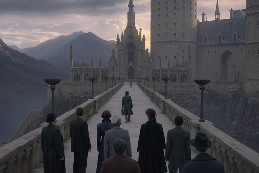 Traier 'Fantastic Beasts: The Secret of Dumbledore' munculkan nama JK Rowling (Foto: cuplikan film Fantastic Beasts)