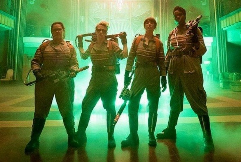 Pemeran film Ghostbusters akan reuni virtual melalui acara Reunited Apart yang dipandu Josh Gad di akun Youtube-nya. 