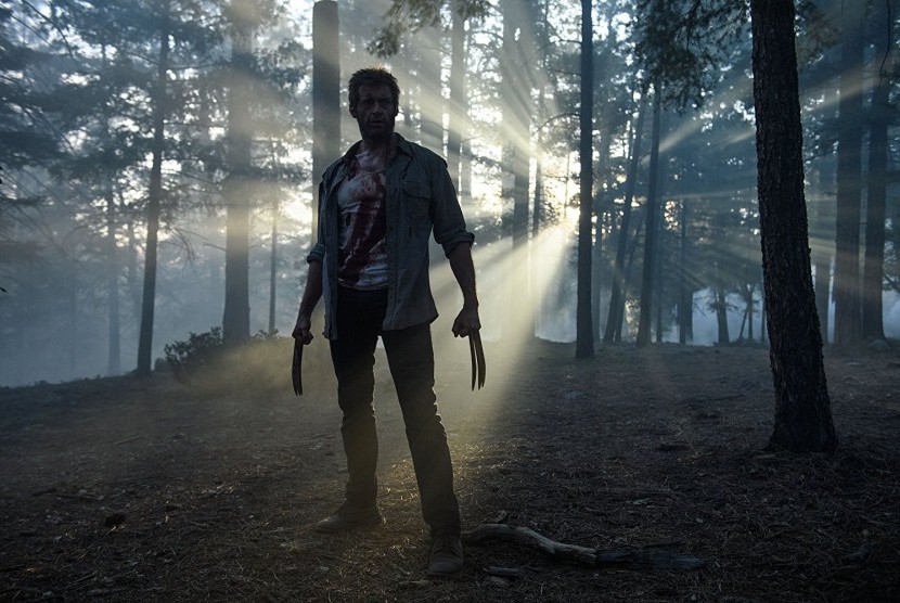 Aktor Hugh Jackman dalam film Logan. Karakter Wolverine yang diperankan Jackman meninggal di film Logan. Kini, Wolverine akan tampil di Deadpool 3.