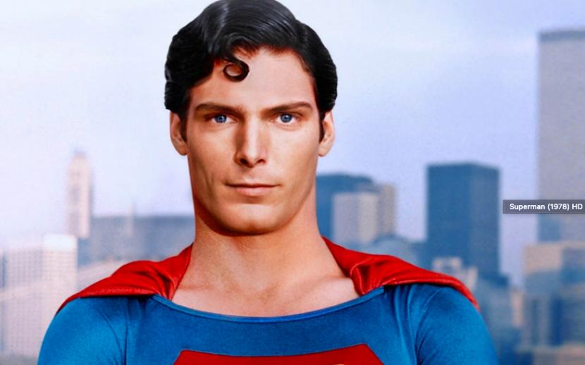 Aktor Christopher Reeve dalam film Superman (1978). Setelah dimainkan Reeve, peran Superman telah bergulir ke Brandon Routh, Henry Cavill, dan kini David Corenswet. 