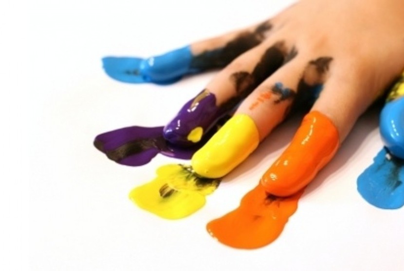 Benarkah Menggambar Diharamkan?. Foto ilustrasi: Finger painting atau melukis dengan jari, bisa menjadi aktivitas menyenangkan bagi anak kecil dan dewasa (ilustrasi)