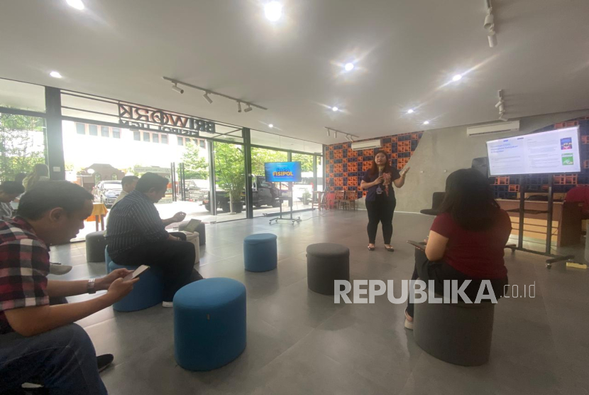 Riset CfDS Ungkap Dampak AI, Fisipol UGM Ajak Media-Akademisi Kawal Teknologi