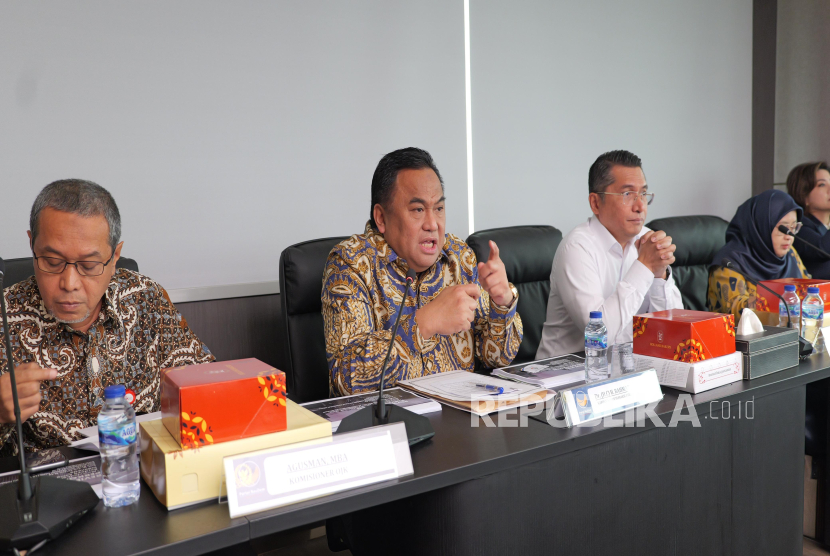 Focus Group Discussion (Diskusi Kelompok Terpumpun) di ruang rapat Fraksi Partai Nasdem yang dipimpin Rachmat Gobel, Senin (10/2/2025).