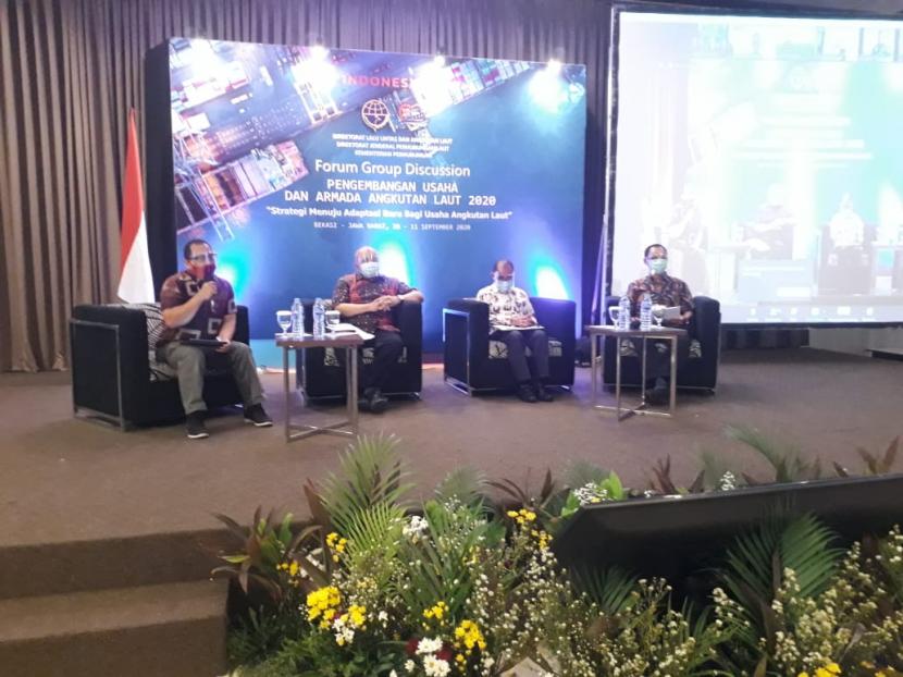 Focus Group Discussion (FGD) tentang Pengembangan Usaha dan Armada Angkutan Laut Tahun 2020 dengan tema “Strategi Menuju Adaptasi Baru Pada Usaha Angkutan Laut” yang diselenggarakan di Bekasi.