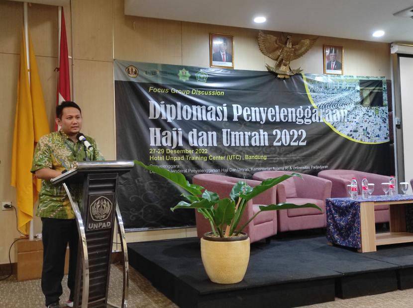 Focus Group Discussion (FGD) yang mengangkat tema Diplomasi Haji dan Umrah untuk Memperkuat Ekosistem Haji dan Umrah di Indonesia di Hotel Unpad Training Centre (UTC) Unpad, Bandung.