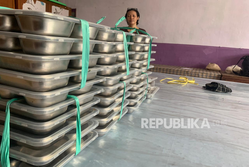 Food Tray yang digunakan untuk Makan Bergizi Gratis