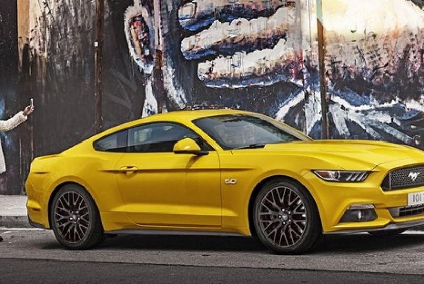 Ford recall Mustang terkait kerusakan pintu. ilustrasi