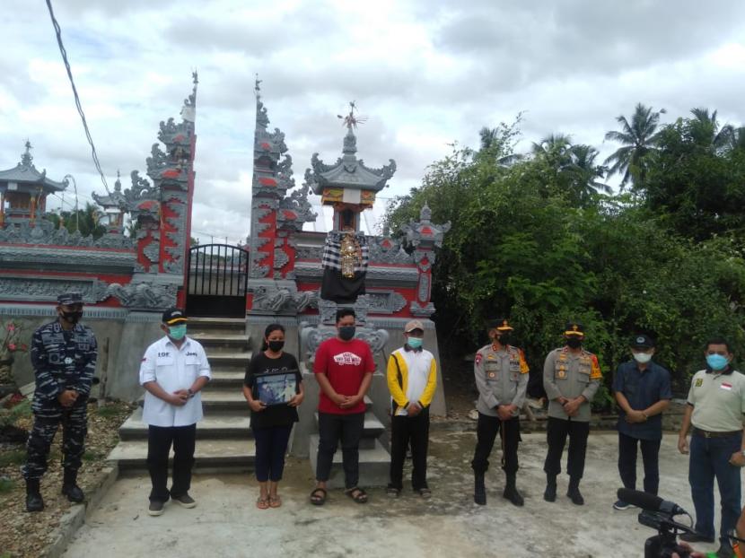 Forkopimda Provinsi Gorontalo bersilaturahmi dengan orangtua almarhum Mayor Laut (P) Anumerta I Gede Kartika, salah satu korban Kapal Selam Nanggala 402.