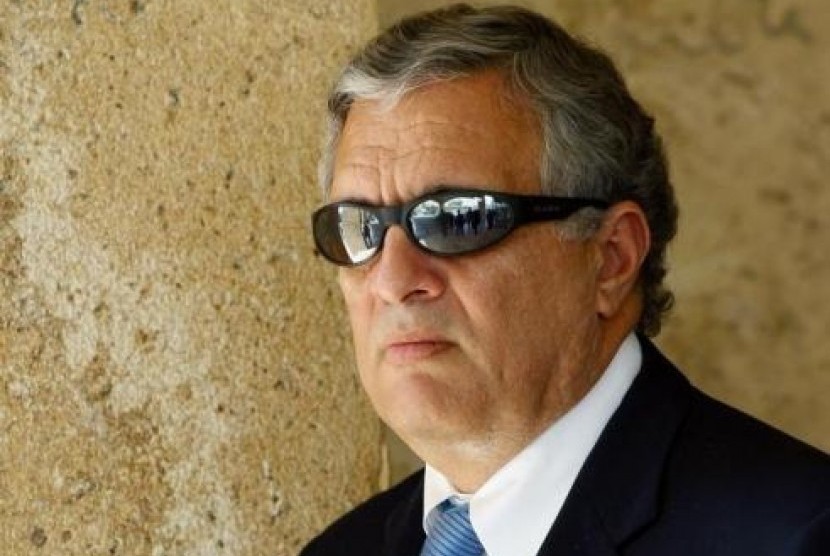 Former US Central Intelligence Agency (CIA) Director George Tenet is seen at the King Hussein Convention Centre during the World Economic Forum on the Middle East at the Dead Sea May 16, 2009.
