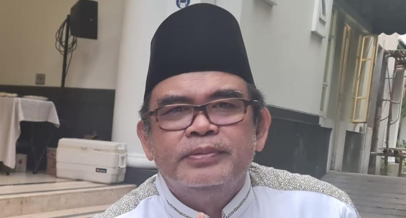 Ketua Forum Alumni Perguruan Tinggi Se-Indonesia (FA-PETISI)  A Razak Wawo