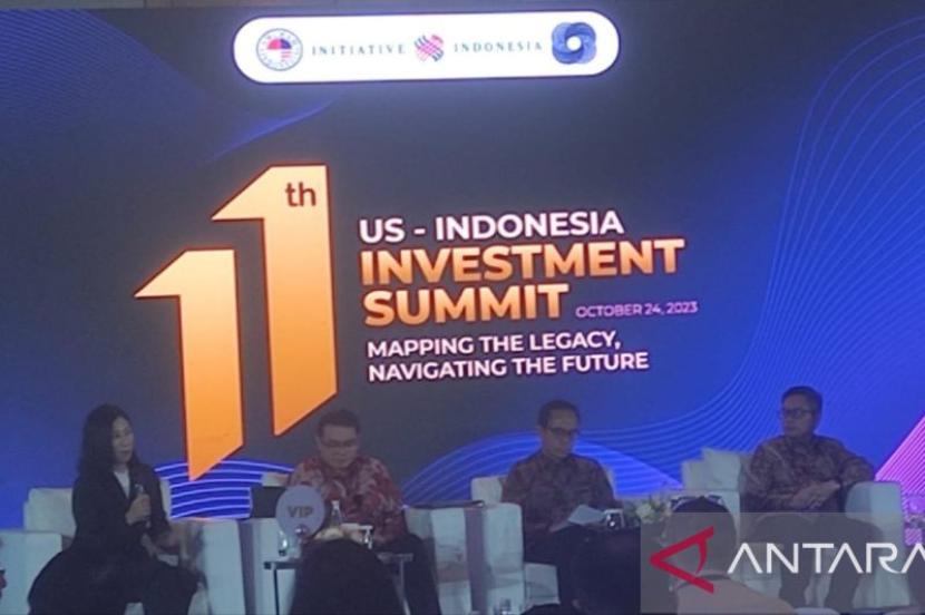 Forum Diskusi AmCham Indonesia 11th US-Indo Investment Summit 2023 bertajuk Mapping the Legacy, Navigating the Future di Mandarian Oriental Hotel, Jakarta, Selasa (24/10/2023).