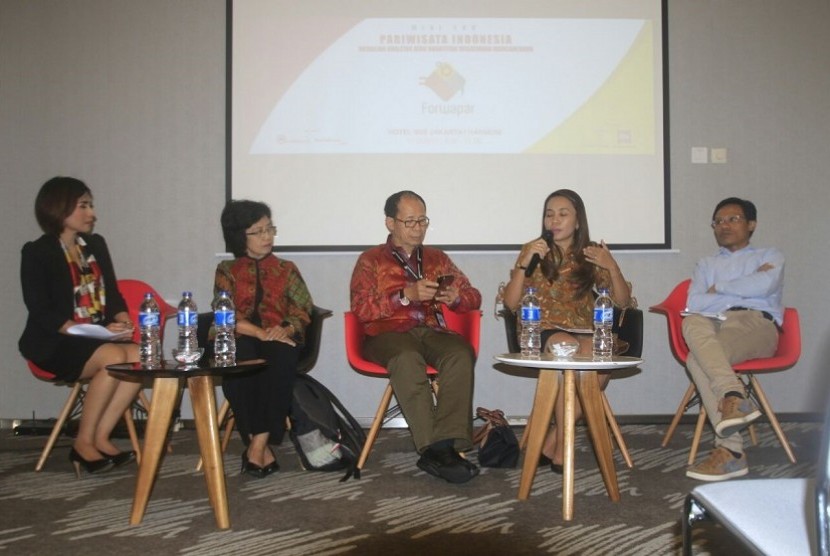Forum Group Discussion (FGD) yang digelar Forum Wartawan Pariwisata (Forwapar) di Hotel Ibis Harmoni, Jakarta. FGD mengangkat tema 