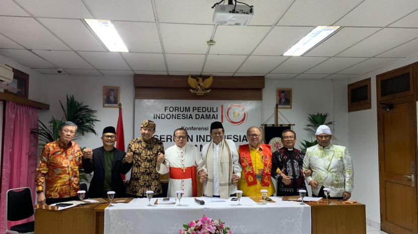 Forum Peduli Indonesia Damai (FPID) yang diinisiasi tokoh lintas agama serukan persatuan jelang Pemilu 2024, , Rabu (6/12/2023).