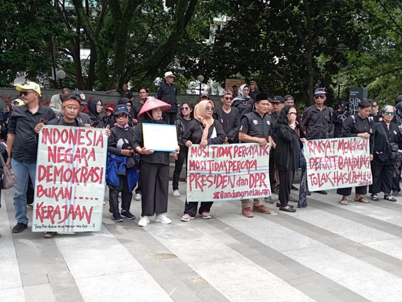 Forum Rakyat Menggugat mencetuskan Dekrit Bandung meminta Pemilu 2024 diulang