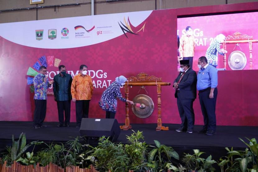 Forum SDGs Sumatra Barat 2021 yang diadakan di Hotel Truntum, Padang, Rabu (10/11).