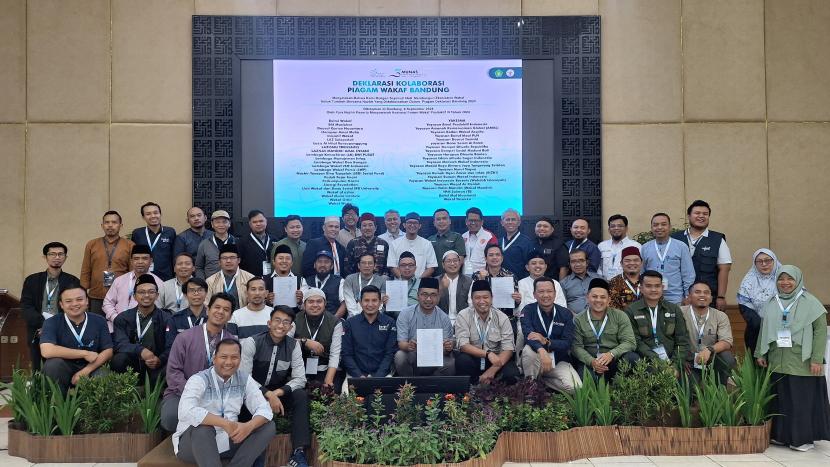 Forum Wakaf Produktif (FWP) menyelenggarakan Musyawarah Nasional (Munas) III FWP yang melibatkan 56 nazir wakaf tingkat nasional, bertempat di Pesantren Daarut Tauhiid, Bandung, pada 5-7 September 2024.