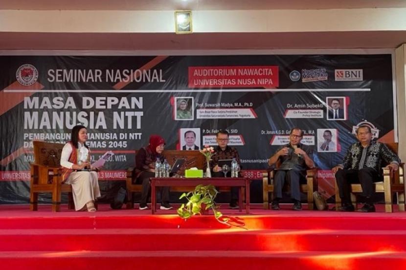 Forum 2045. seminar nasional 'Masa Depan Manusia NTT Pembangunan Manusia NTT, Pembangunan Manusia di NTT dan Indonesia Emas 2045' di Universitas Nusa Nipa (Unipa), Nusa Tenggara Timur (NTT) Jumat (26/5/2023).
