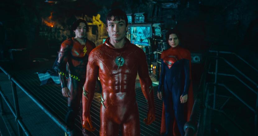 Foto adegan film The Flash. Film yang dibintangi Ezra Miller ini mengusung konsep multiverse.