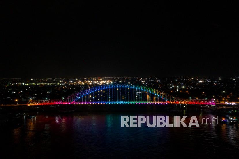 Foto aerial jembatan Musi VI Palembang, Sumatera Selatan.