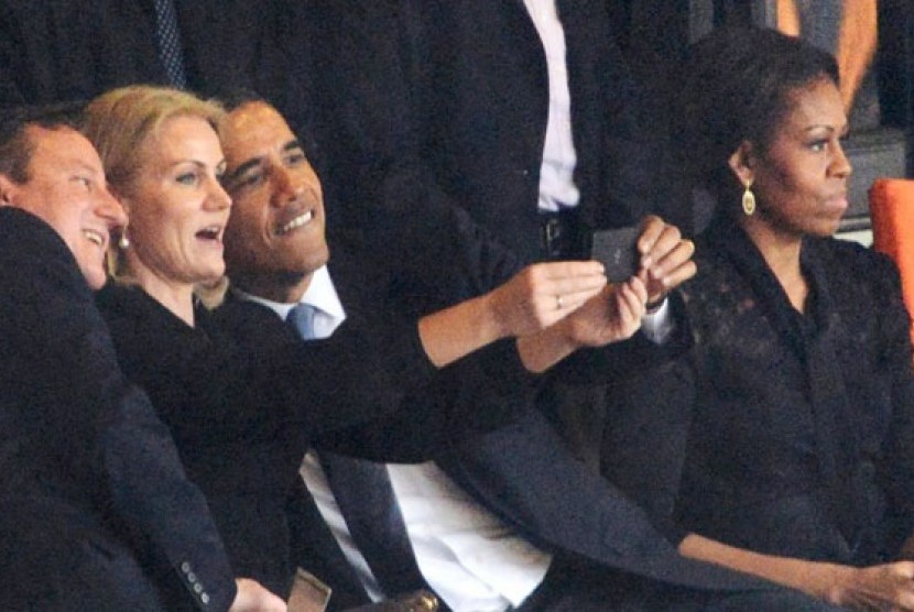 Foto diri (selfie) Obama, Cameron dan Thorning-Schmid 