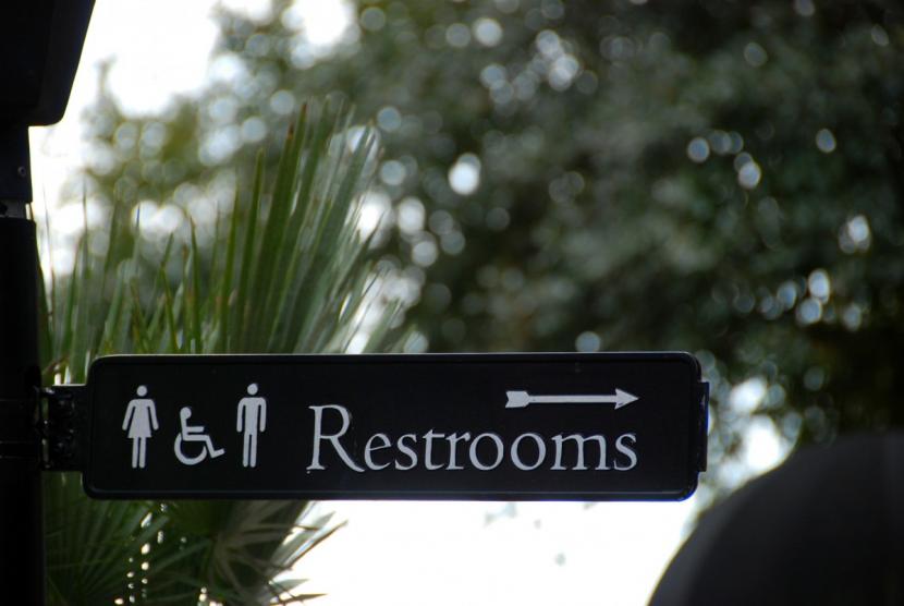 Doa masuk WC mempunyai makna perlindungan dari setan laki-laki dan wanita (Foto: ilustrasi toilet)