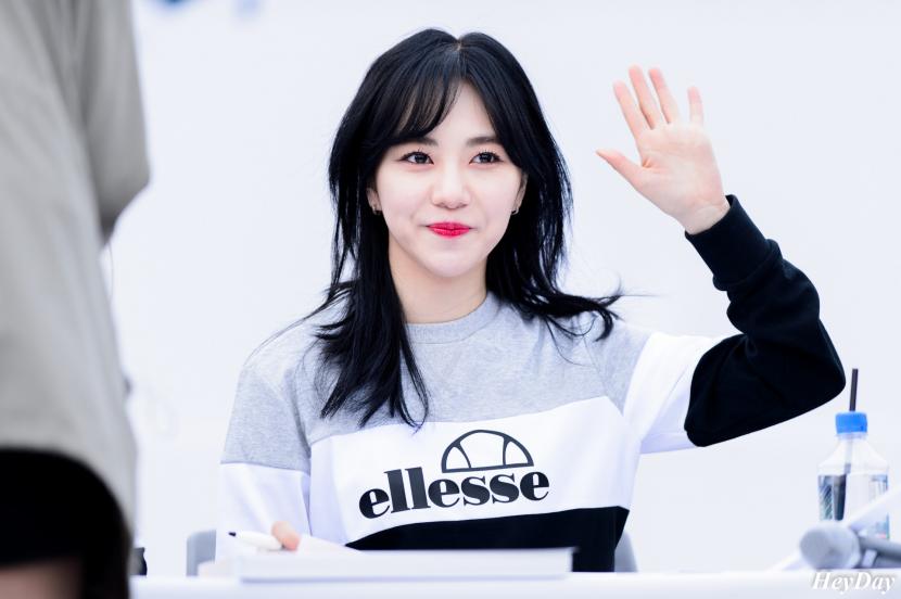 Agensi FNC Entertainment akhirnya merilis pernyataan resmi mengenai tuduhan bullying terhadap Mina eks grup musik AOA saat berada di agensi tersebut (Foto: Kwon Mina (Mina), eks personel grup AOA)