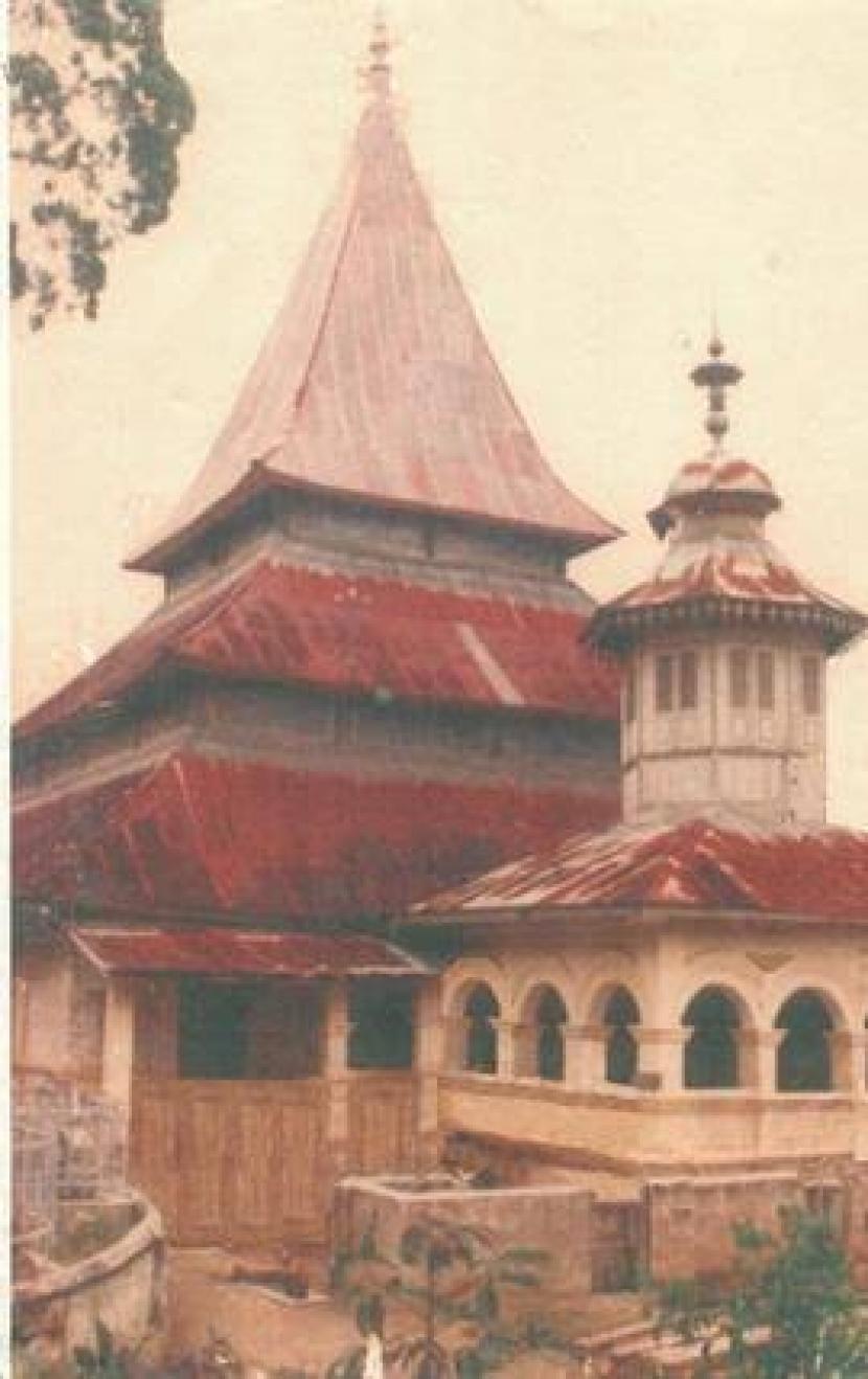 Foto lama Masjid Jamik Mandiangin Bukitinggi