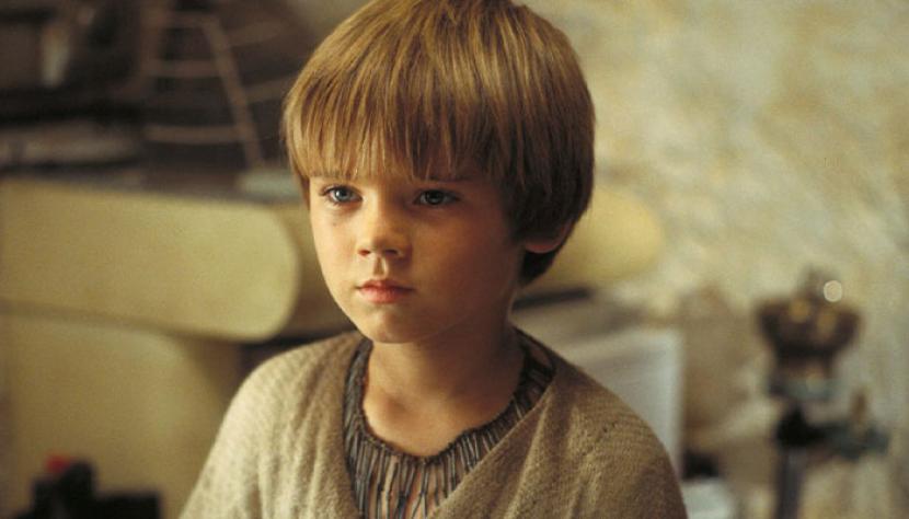 Foto masa kecil aktor Jake Lloyd saat membintangi film Star Wars: Episode I — The Phantom Menace. 