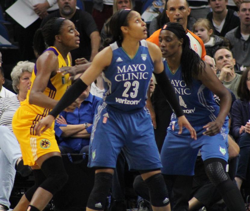 Liga bola basket profesional wanita Amerika Serikat (WNBA) mengumumkan, tujuh dari total 137 pemain dinyatakan positif terinfeksi COVID-19 (Foto: pemain basket wanita NBA)