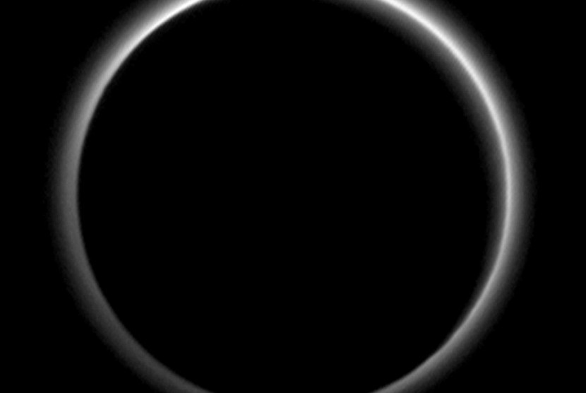 Foto Pluto yang diambil oleh NASA