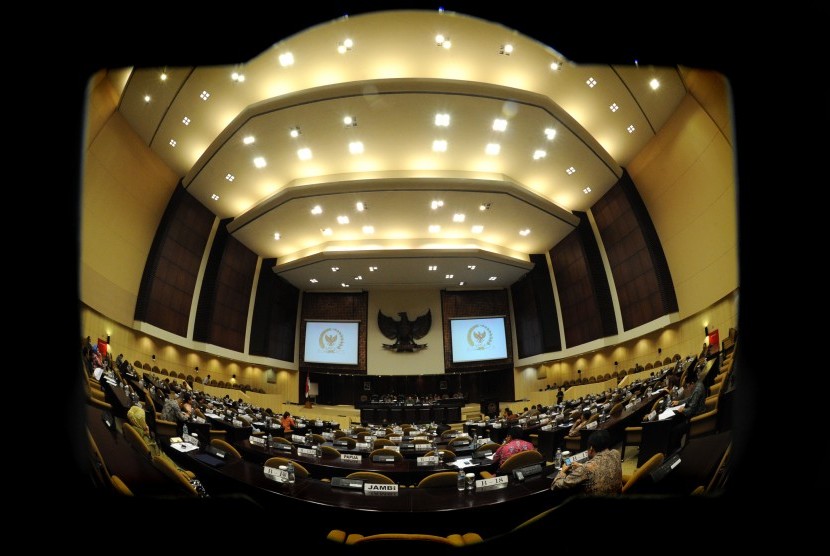 Foto suasana sidang paripurna DPD di Kompleks Parlemen, Senayan, Jakarta,