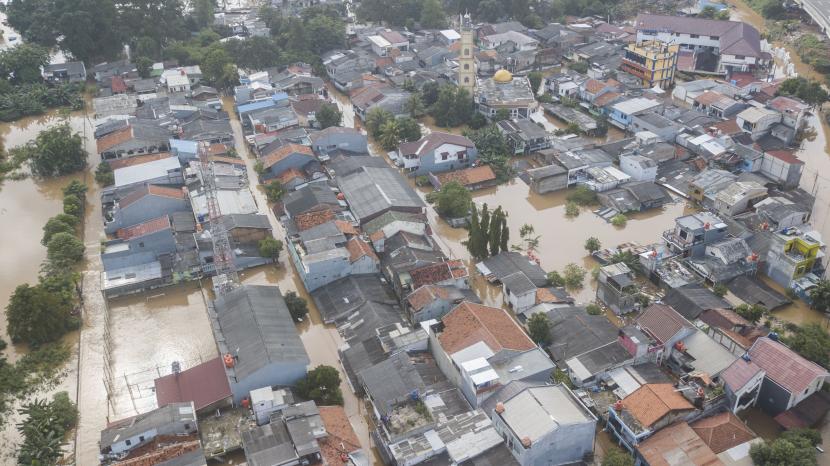 Foto udara banjir di Cipinang Melayu, Jakarta Timur.