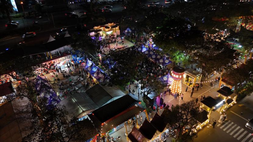 Foto udara Festival Kuliner Serpong 2024 yang digelar di Summarecon Mall Serpong.