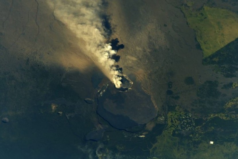 Foto udara Gunung Kilauea sebelum erupsi.