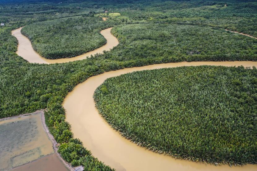 Otorita Ibu Kota Negara atau IKN Nusantara diminta memberikan kompensasi terhadap lahan warga yang masuk dalam kawasan inti pusat pemerintahan (KIPP) IKN Indonesia baru di sebagian wilayah Kabupaten Penajam Paser Utara, Kalimantan Timur, yakni Kecamatan Sepaku.