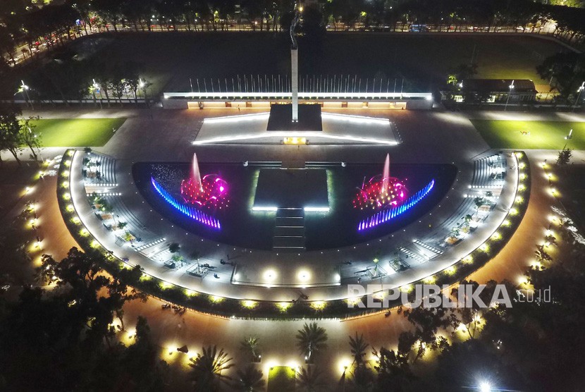 Foto udara Monumen Pembebasan Irian Barat di Lapangan Banteng, Jakarta, Senin (23/7). 