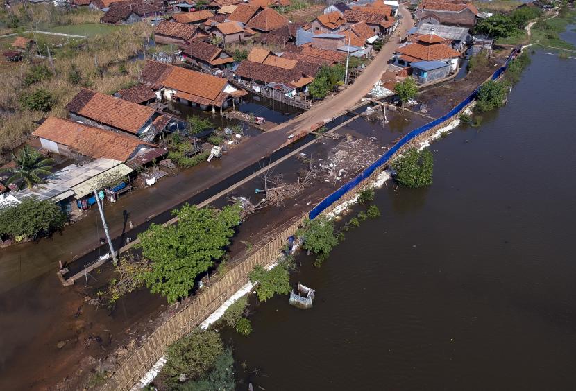 BMKG Peringatkan Potensi Banjir Rob di Pesisir Jawa (ilustrasi)