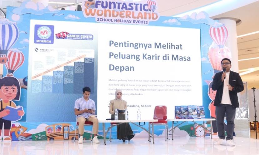 Gaia Mall bergema dengan kehadiran Universitas BSI (Bina Sarana Informatika) Kampus Pontianak yang sukses menyelenggarakan Seminar Career Mapping bertajuk 