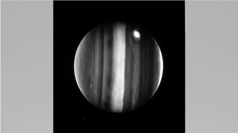 Gambar planet Jupiter yang diambil oleh instrumen teleskop James Webb/ilustrasi