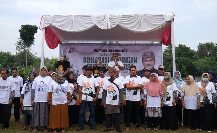 Gandeng Pegiat Seni Sisingaan, Balad Erick Thohir Deklarasikan Dukungan di Subang 