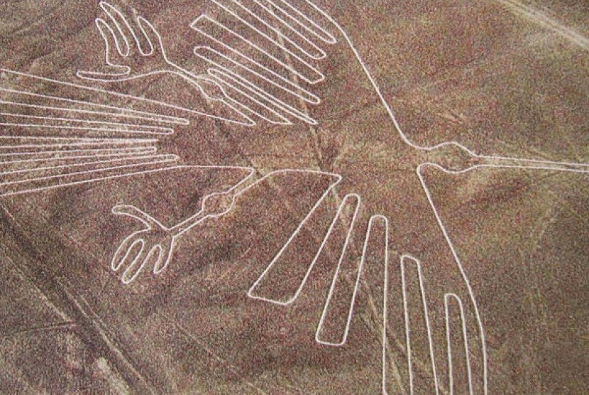 Garis-garis burung kolibri di Nazca, Peru